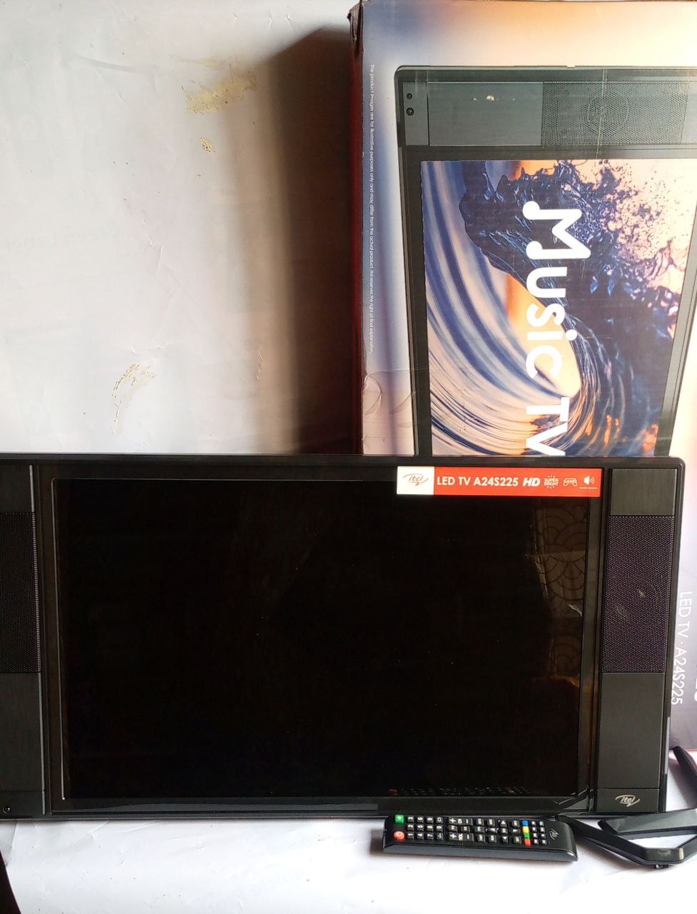 24" Inches HD LED TV With Monitor (Ac + Dc, Usb+Av+Vga+Hdmi)