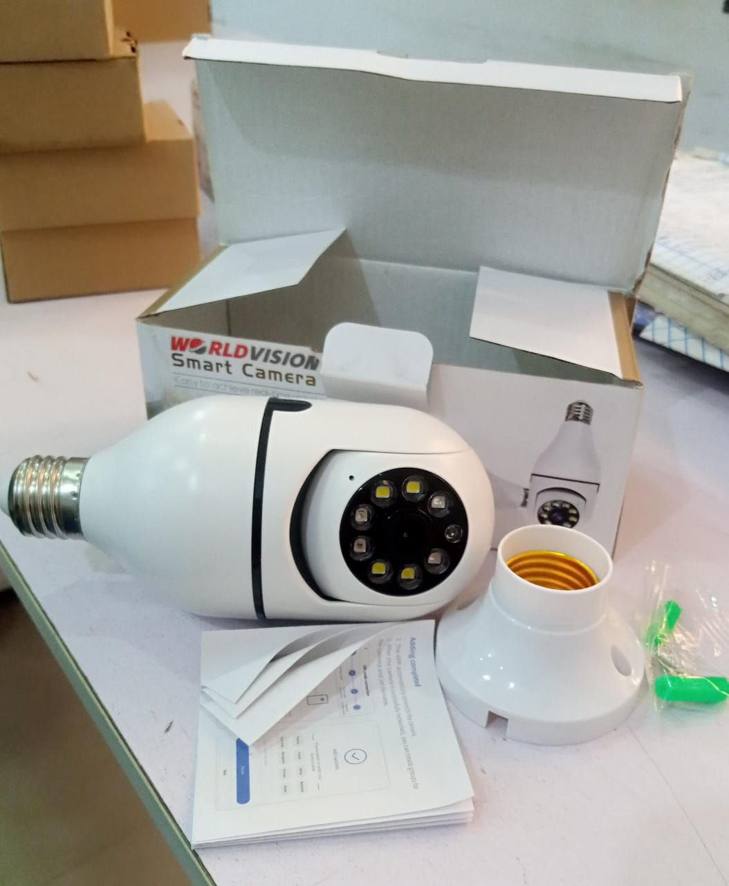 Night Vision 1080 Auto Tracking PTZ Wifi Bulb Camera