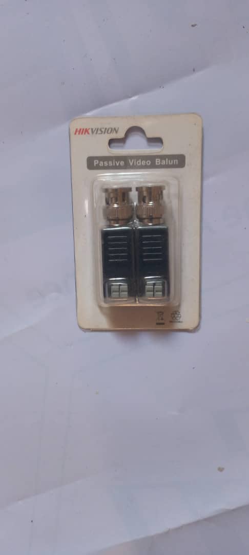 Hikvision Video Balun DS-1H18 200m