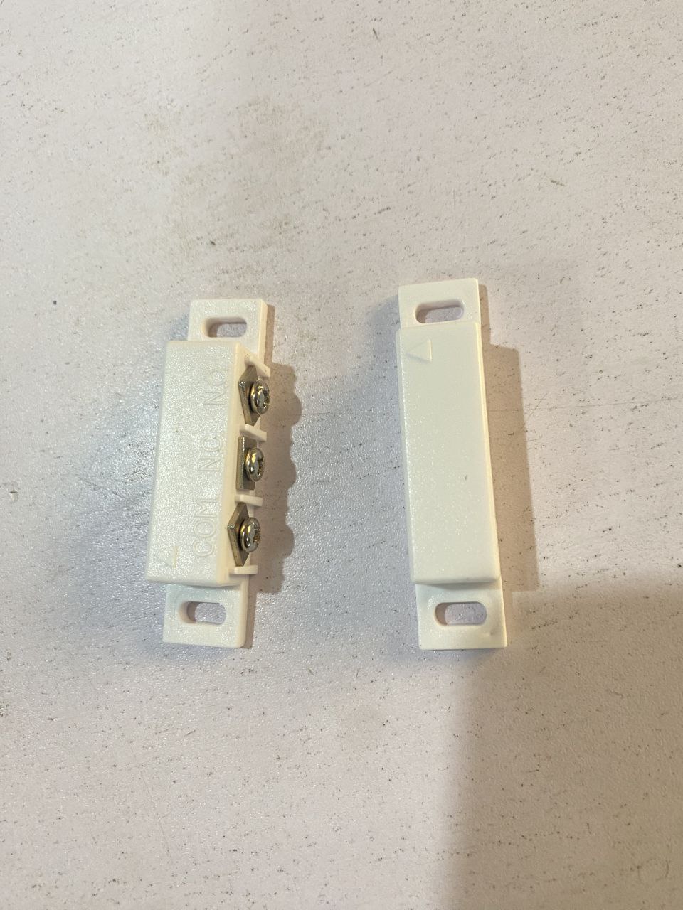 Wired Magnetic Door Window Open/Close/Common Contact Sensor