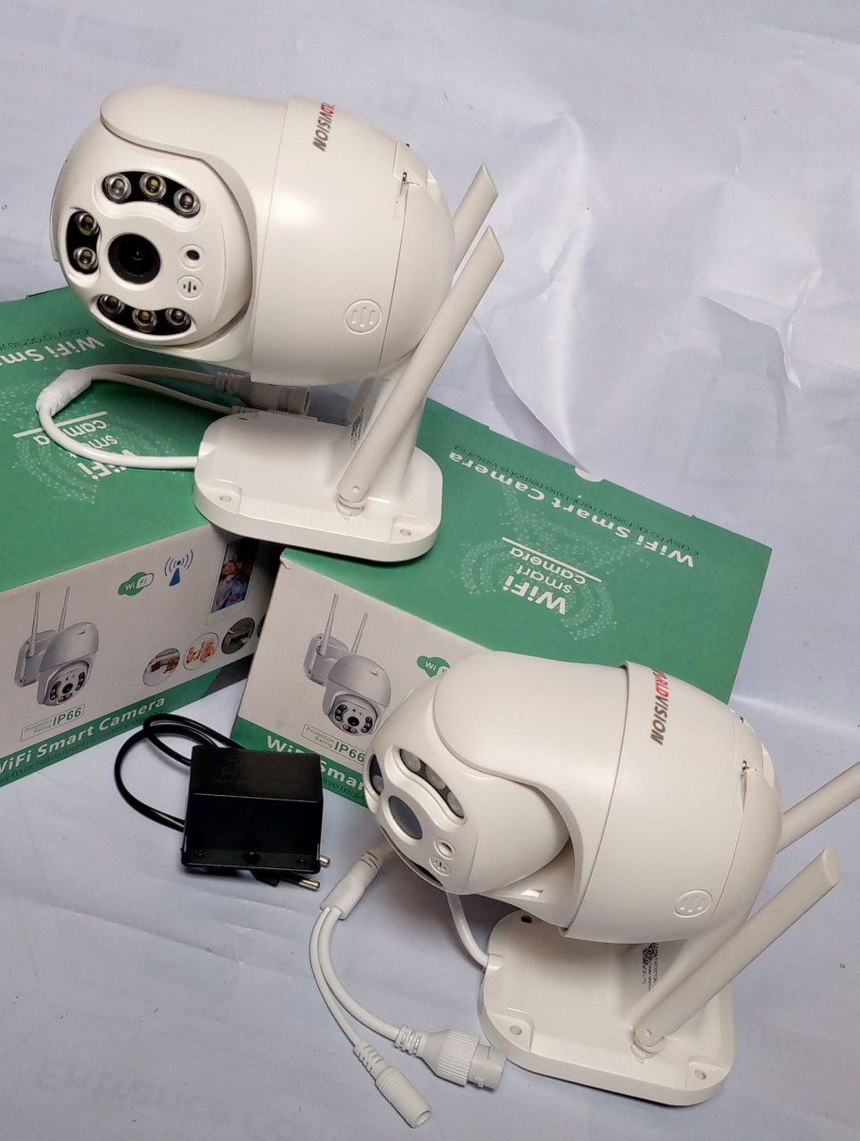 V380 Pro App PTZ Wifi Camera
